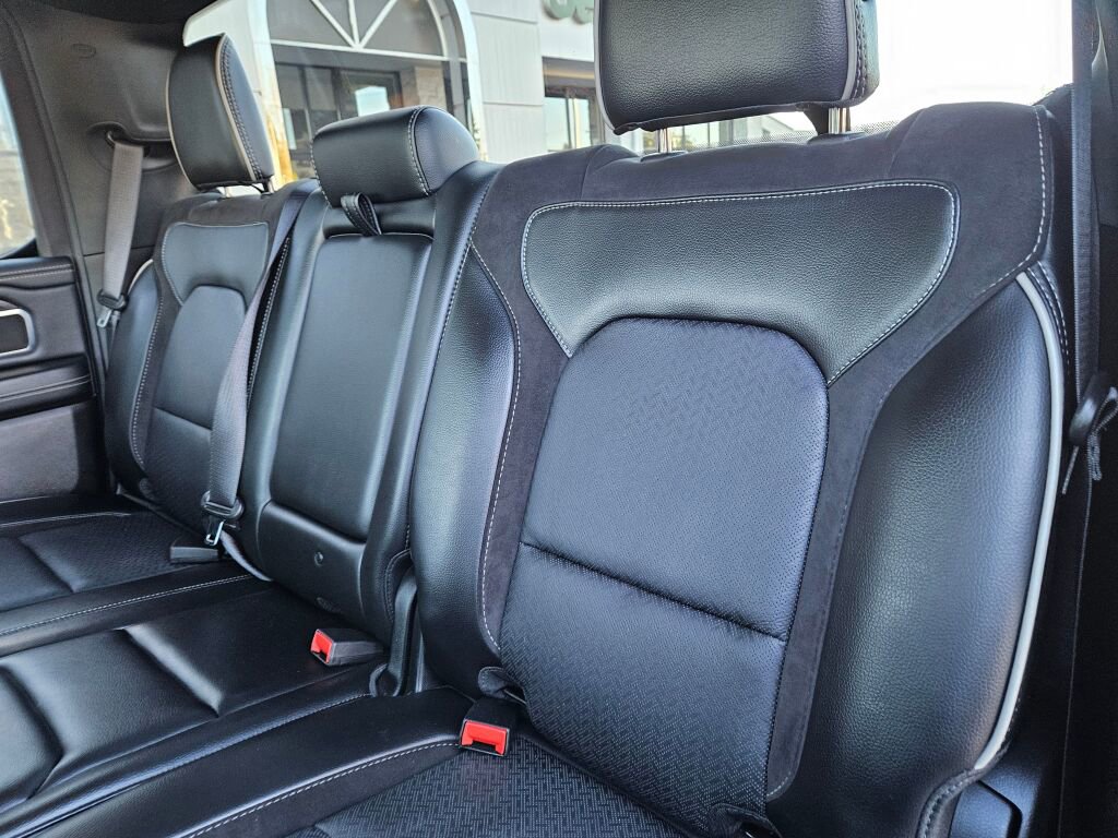 Used 2024 RAM 1500 Laramie image 17