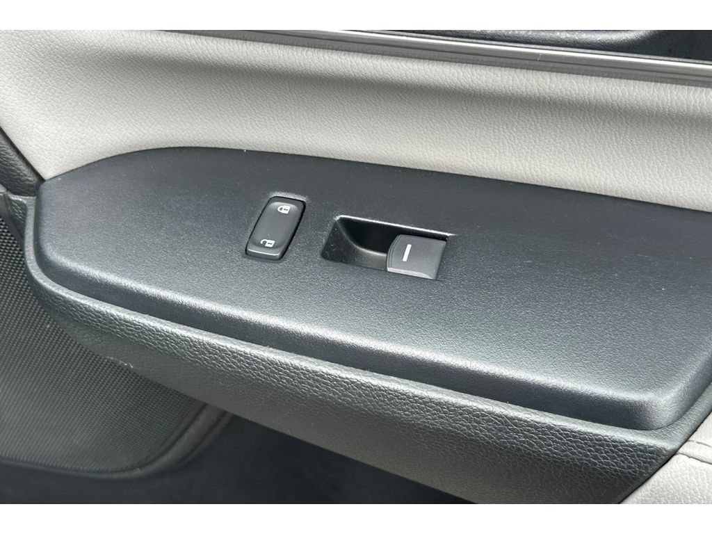 Used 2022 Honda CR-V Touring image 21