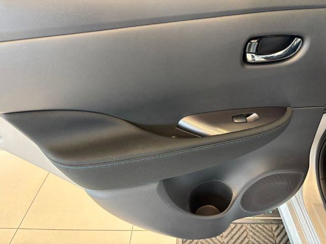 Certified 2025 Nissan Leaf S FWD image 26
