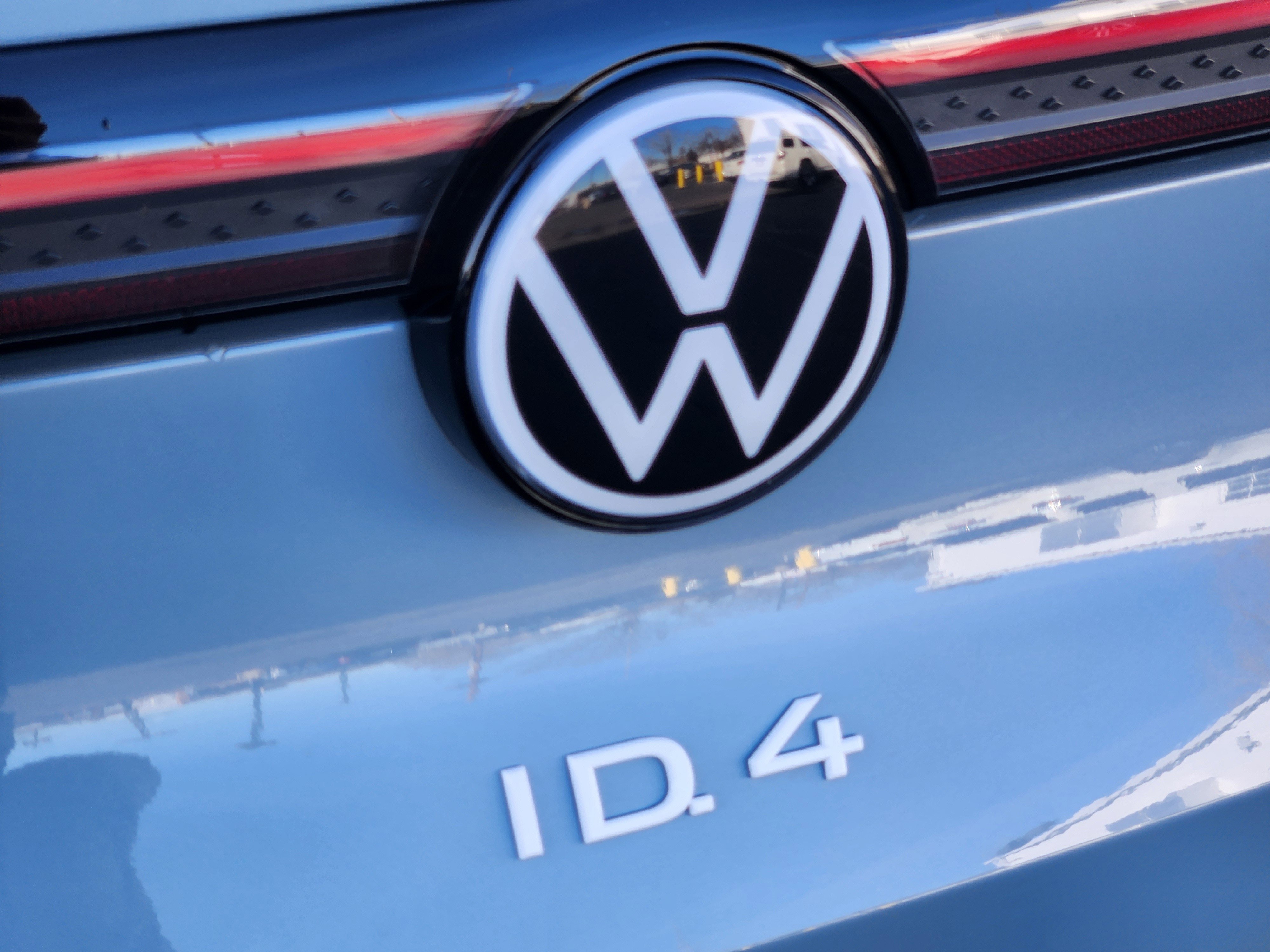 New 2026 Volkswagen ID.4 Pro S Plus image 24