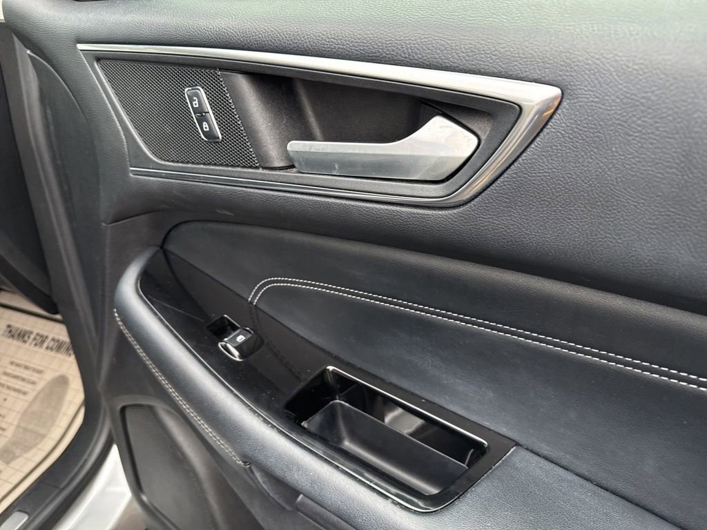 Used 2017 Ford Edge Titanium w/ Equipment Group 301A image 39