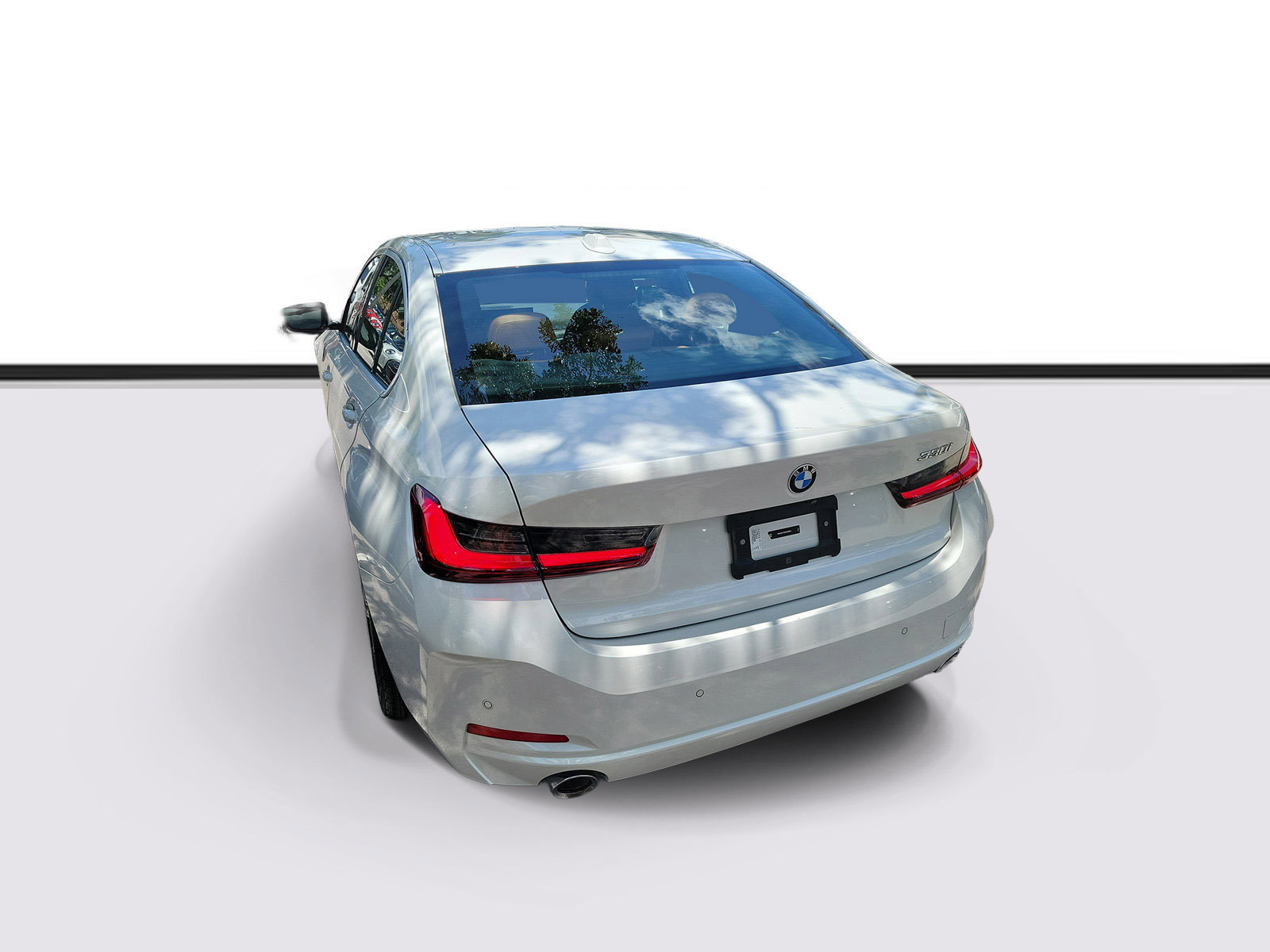 Used 2024 BMW 330i Sedan w/ Convenience Package RWD image 3