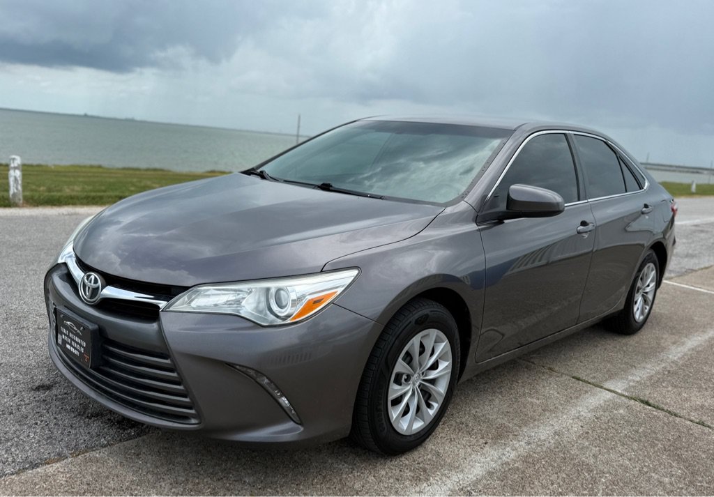 Used 2017 Toyota Camry LE