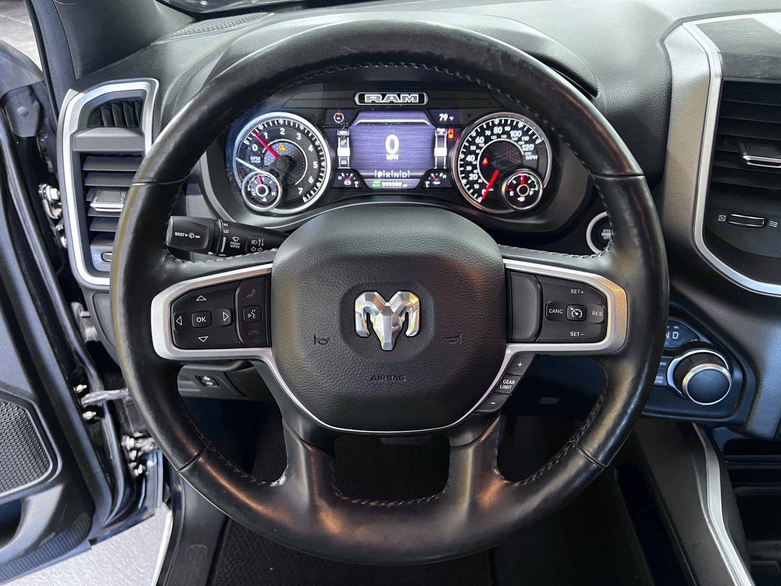Used 2020 RAM 1500 Big Horn AWD/4WD image 11