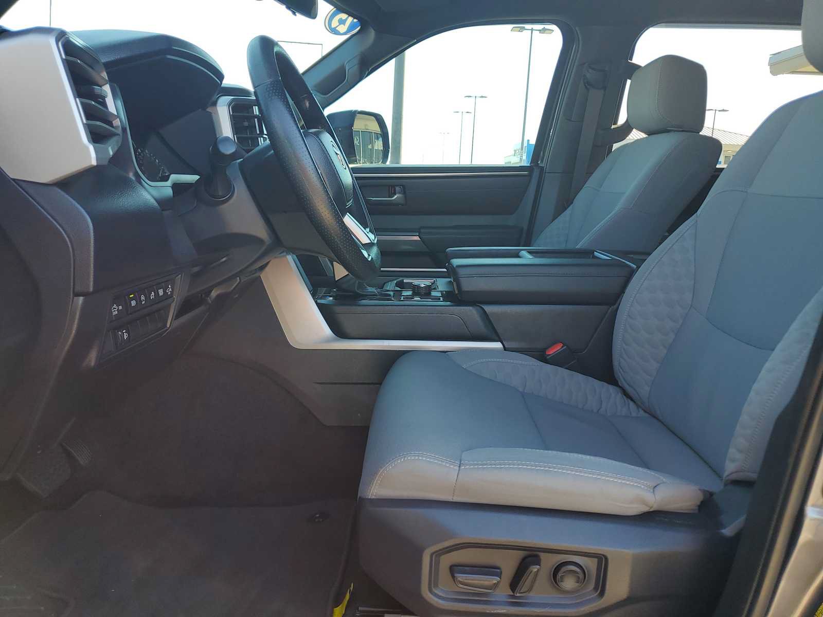 Used 2025 Toyota Tundra SR5 w/ SR5 Convenience Package AWD/4WD image 20