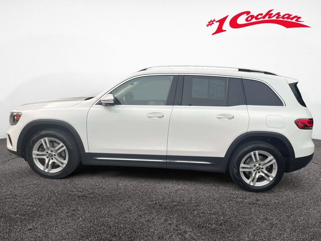 Certified 2023 Mercedes-Benz GLB 250 4MATIC w/ Premium Package image 11