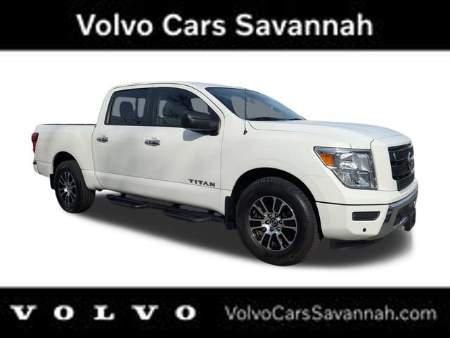 Used 2021 Nissan Titan SV w/ SV Convenience Package image 2