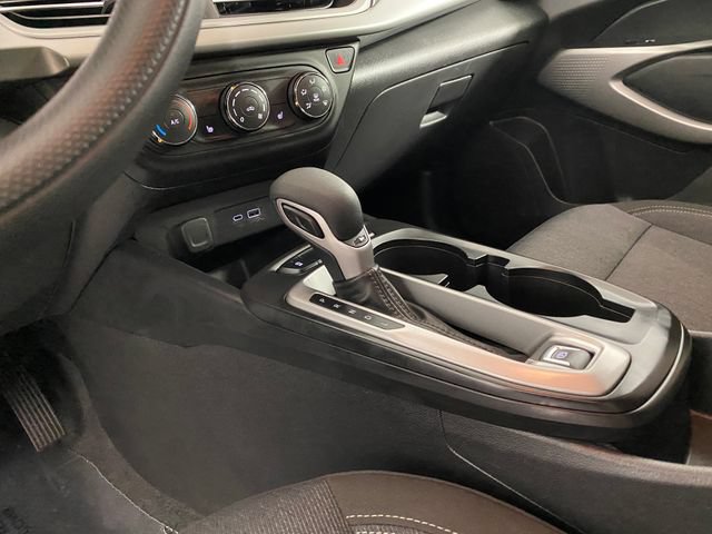Certified 2024 Chevrolet Trax LS w/ LS Convenience Package FWD image 26