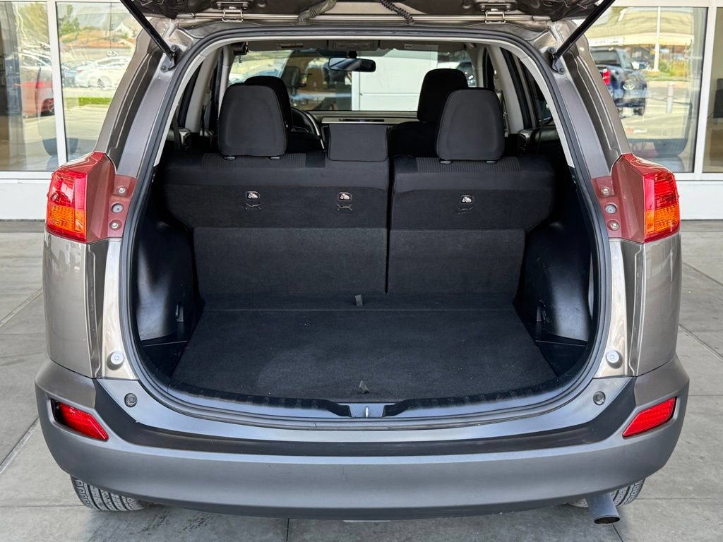 Used 2014 Toyota RAV4 LE FWD image 15