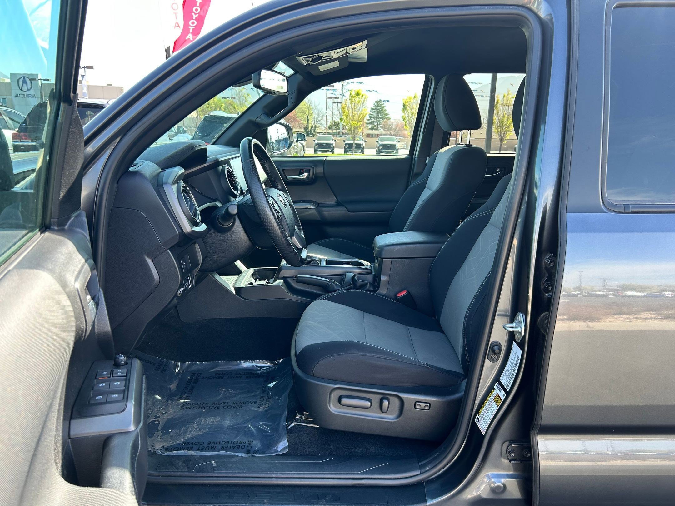 Certified 2023 Toyota Tacoma TRD Off-Road image 11