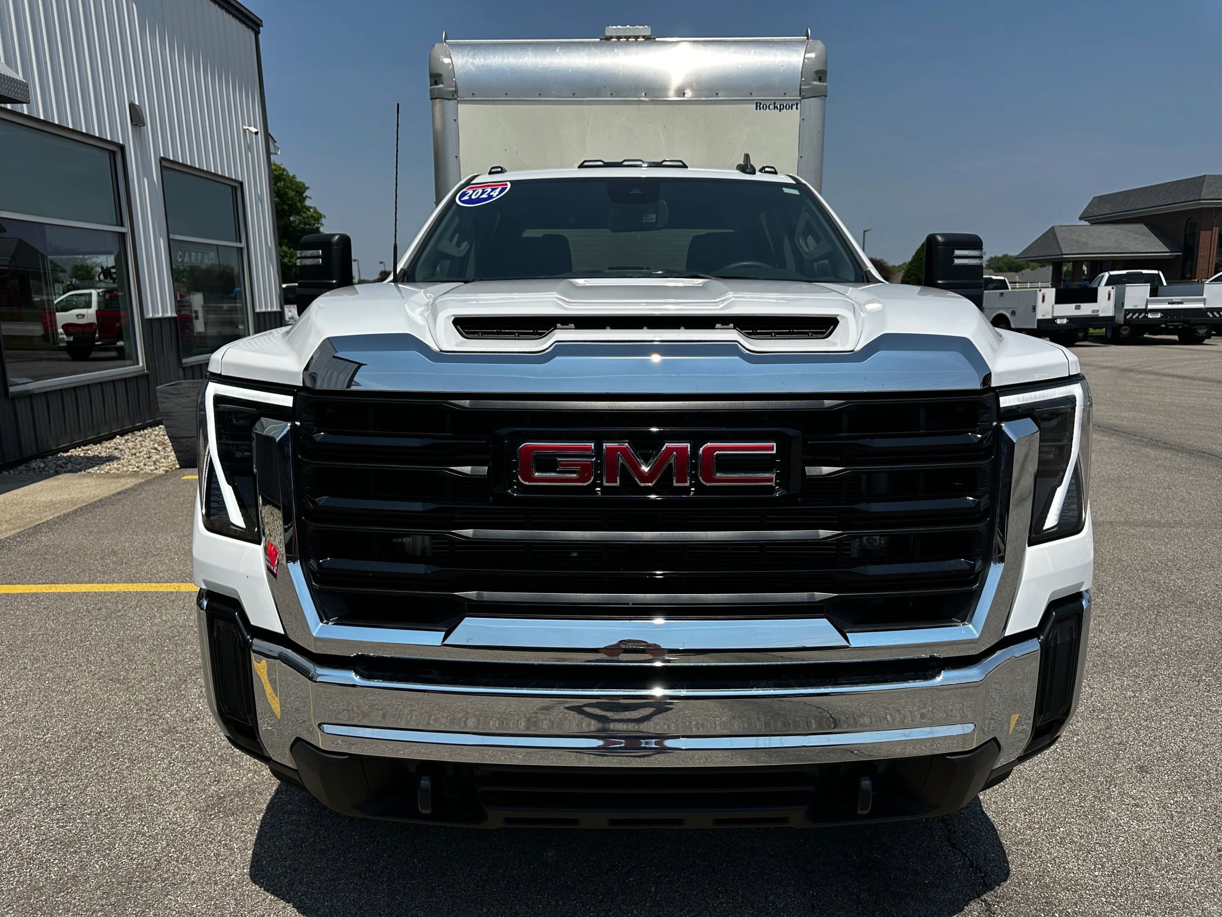 Used 2024 GMC Sierra 3500 Pro w/ Convenience Package image 17