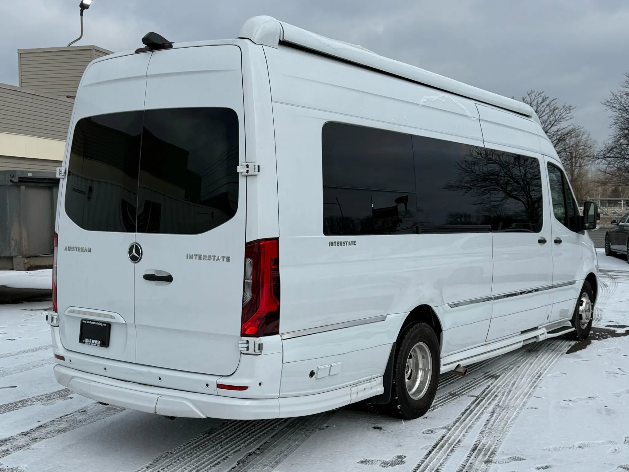 Used 2022 Mercedes-Benz Sprinter 3500 w/ Parking Package image 16