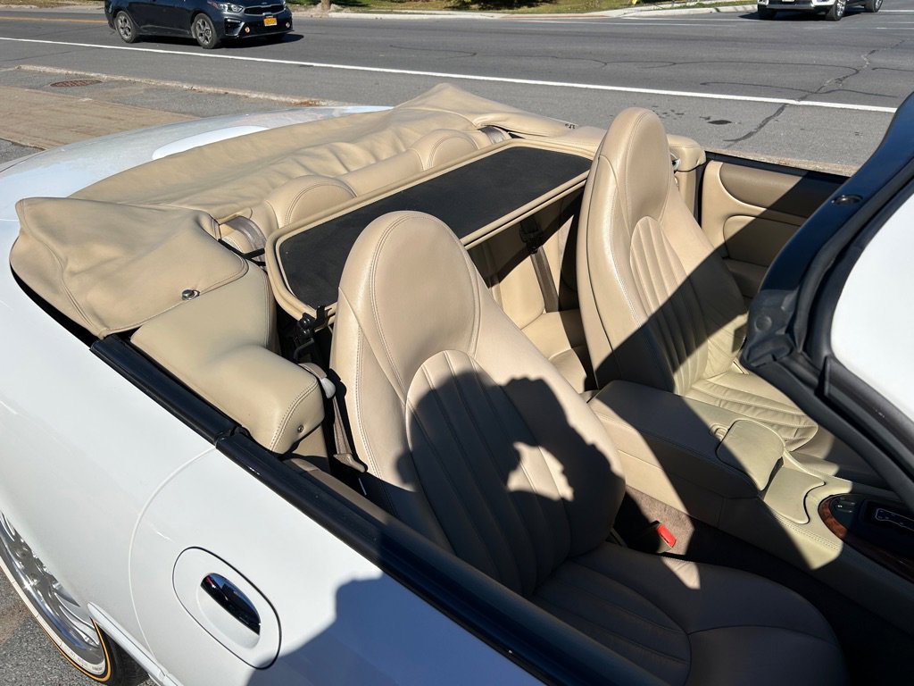 Used 1998 Jaguar XK8 Convertible image 19