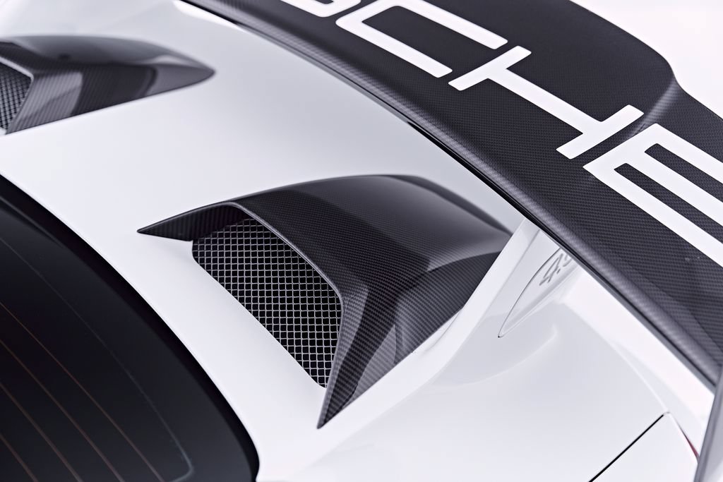 Used 2018 Porsche 911 GT3 RWD image 33