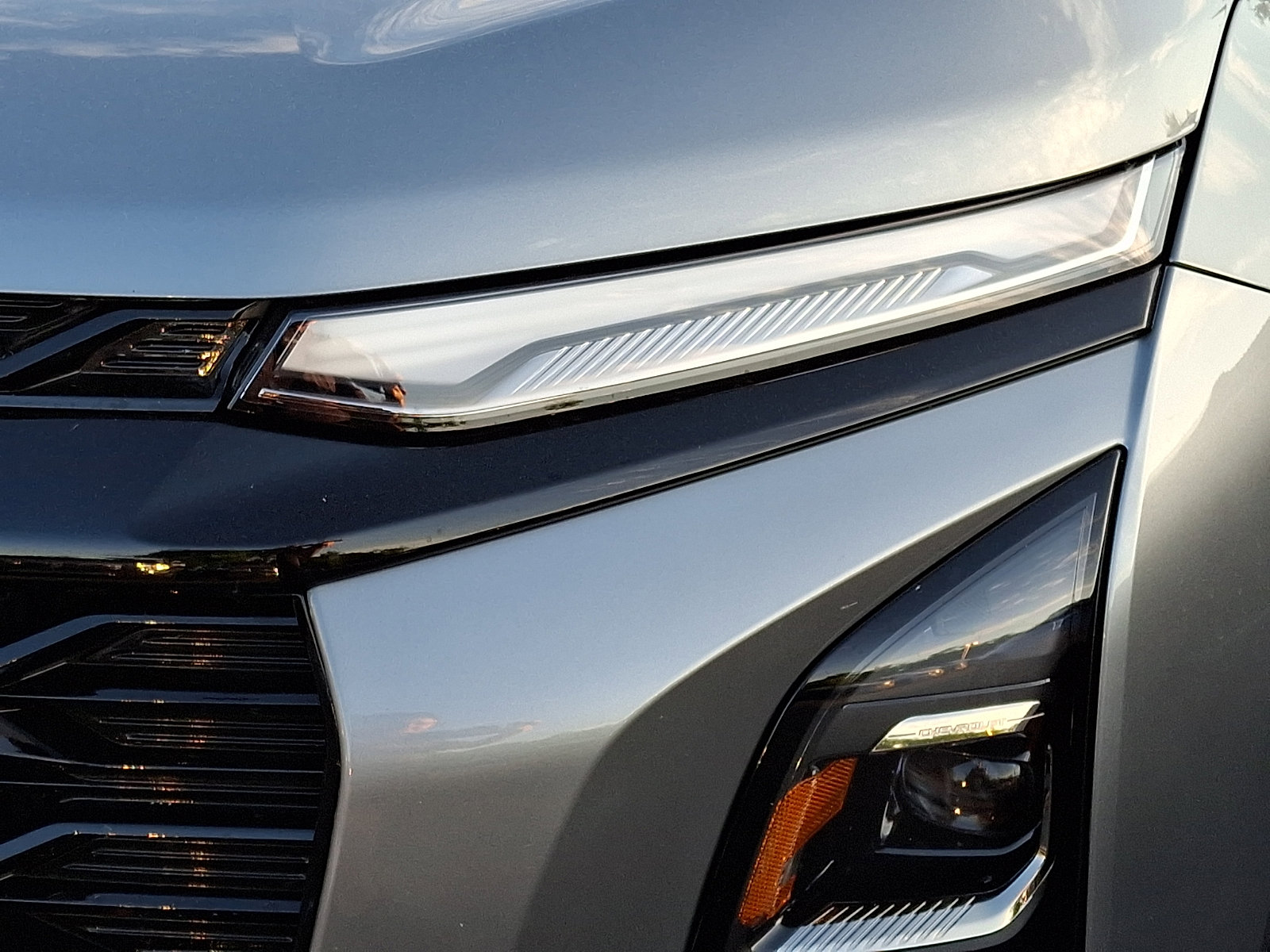 Used 2025 Chevrolet Equinox RS AWD/4WD image 9