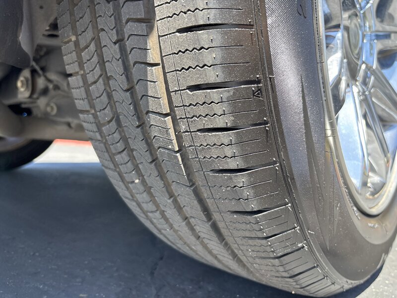 Used 2006 Chrysler 300 C RWD image 21