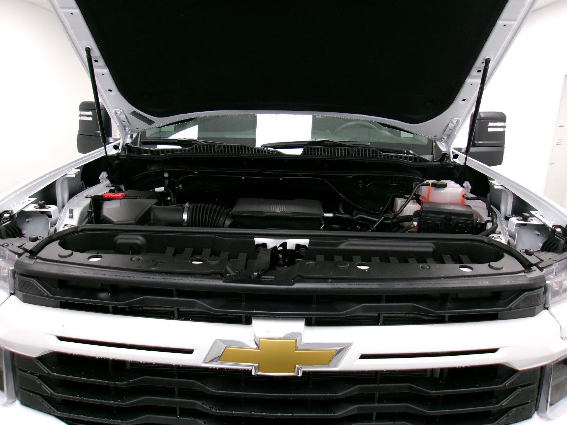 Used 2026 Chevrolet Silverado 2500 Custom w/ Custom Value Package AWD/4WD image 17