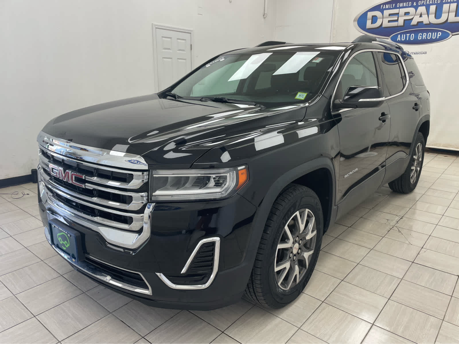 Used 2020 GMC Acadia SLE w/ Driver Convenience Package AWD/4WD image 16