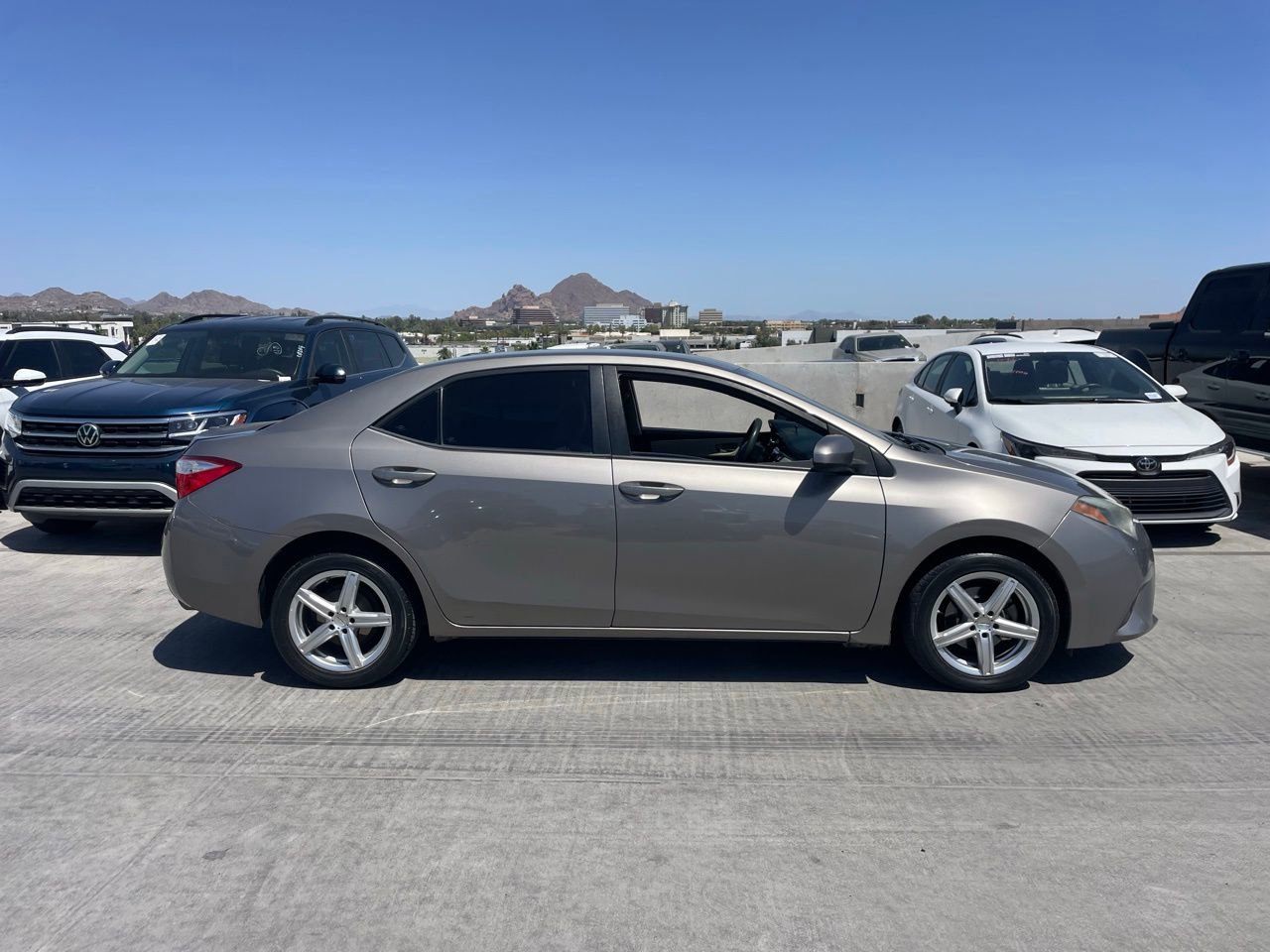 Used 2016 Toyota Corolla LE w/ Protection Package FWD image 2