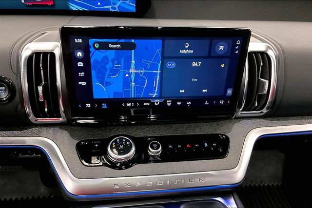 Used 2025 Ford Expedition Tremor AWD/4WD image 30
