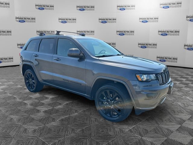 Used 2021 Jeep Grand Cherokee Laredo X AWD/4WD image 7