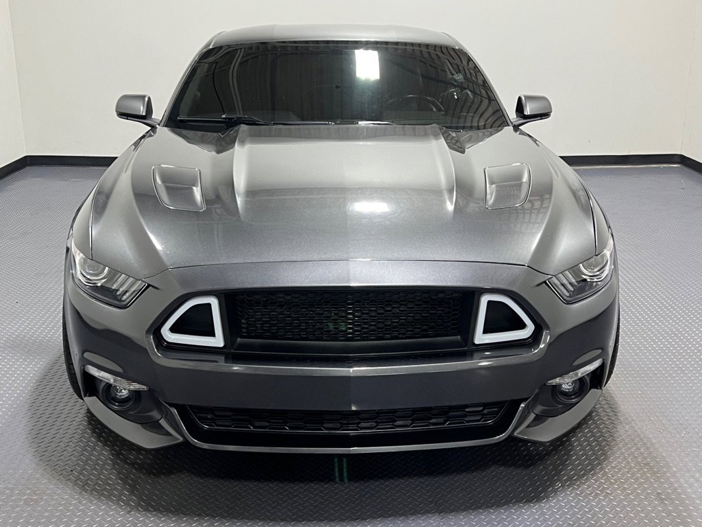 Used 2017 Ford Mustang GT Premium w/ GT Performance Package image 3