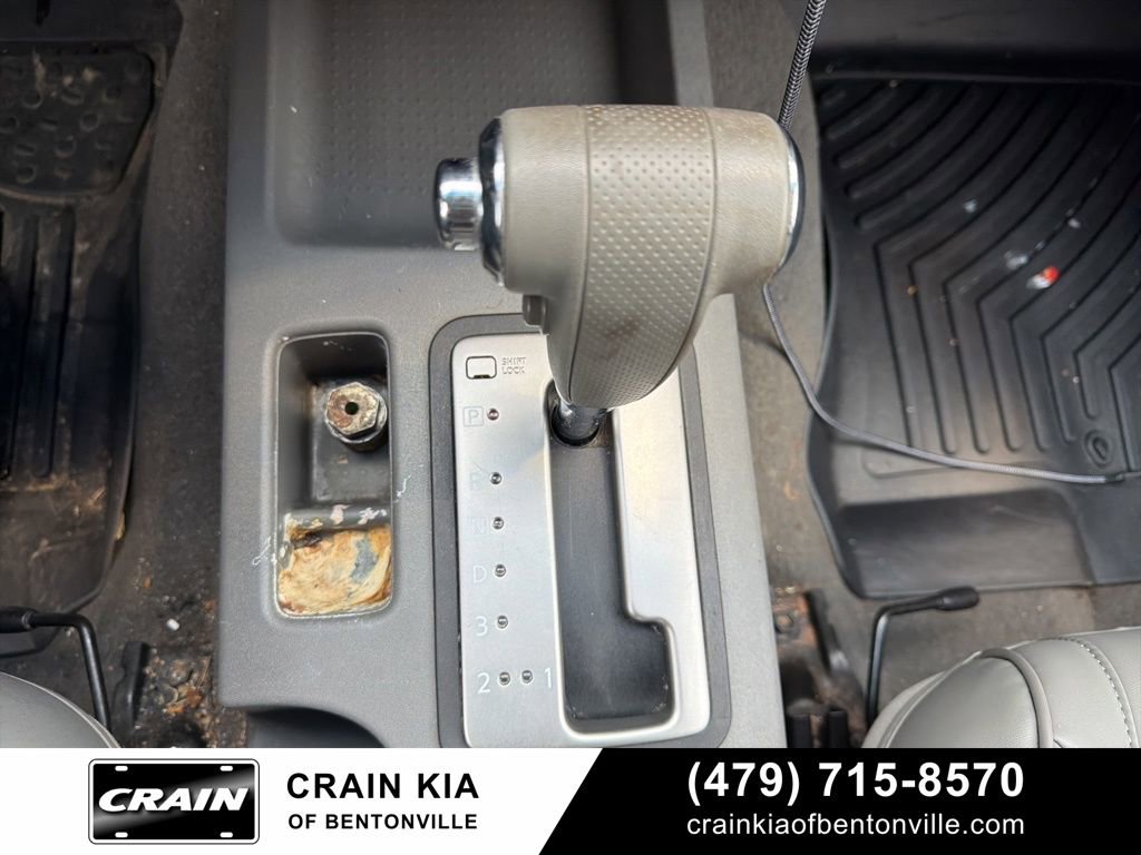 Used 2008 Nissan Frontier SE w/ SE Value Truck Pkg image 21