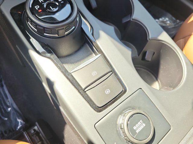 Used 2024 Ford Bronco Sport Outer Banks w/ Tech Package AWD/4WD image 29