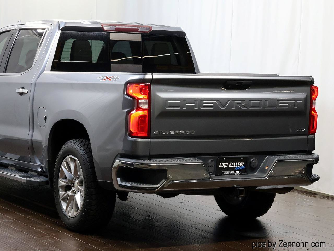 Used 2020 Chevrolet Silverado 1500 LTZ w/ LTZ Convenience Package AWD/4WD image 8