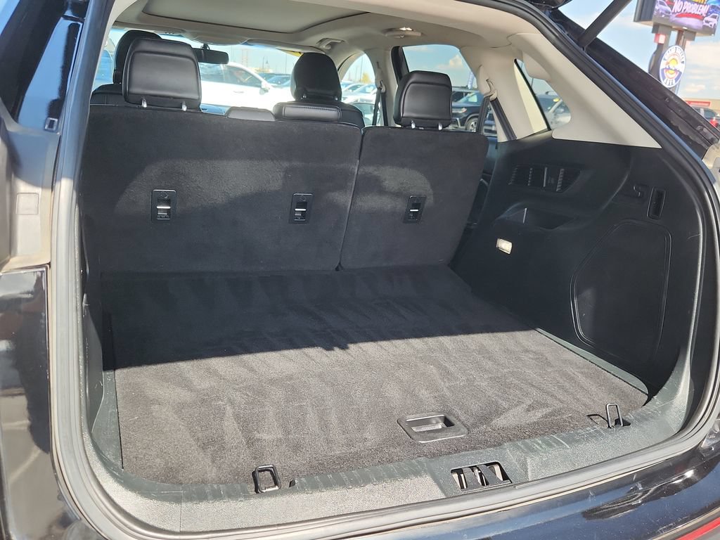 Used 2018 Ford Edge Titanium w/ Equipment Group 301A AWD/4WD image 12