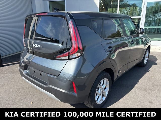Certified 2025 Kia Soul LX image 5
