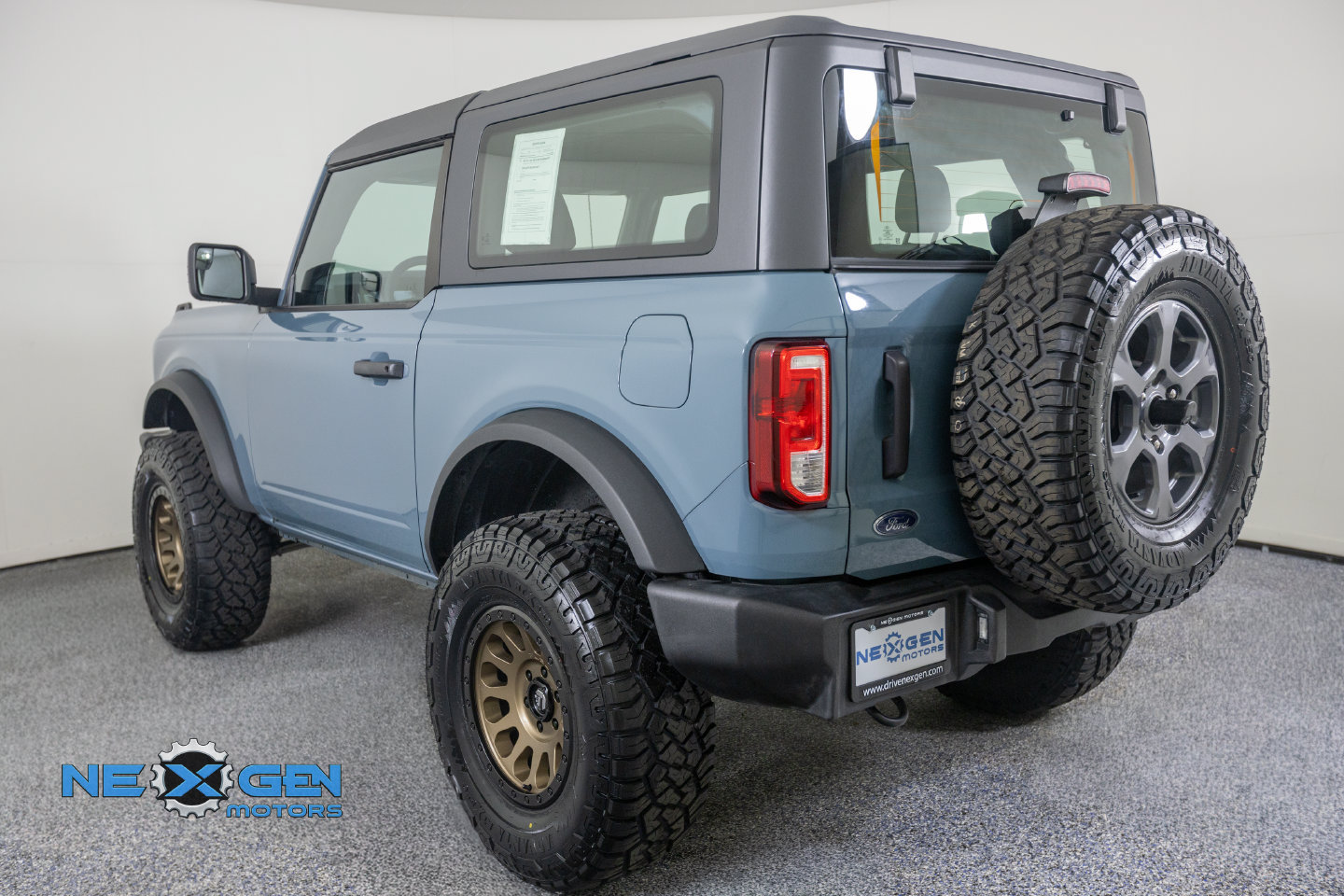 Used 2022 Ford Bronco 2-Door AWD/4WD image 32