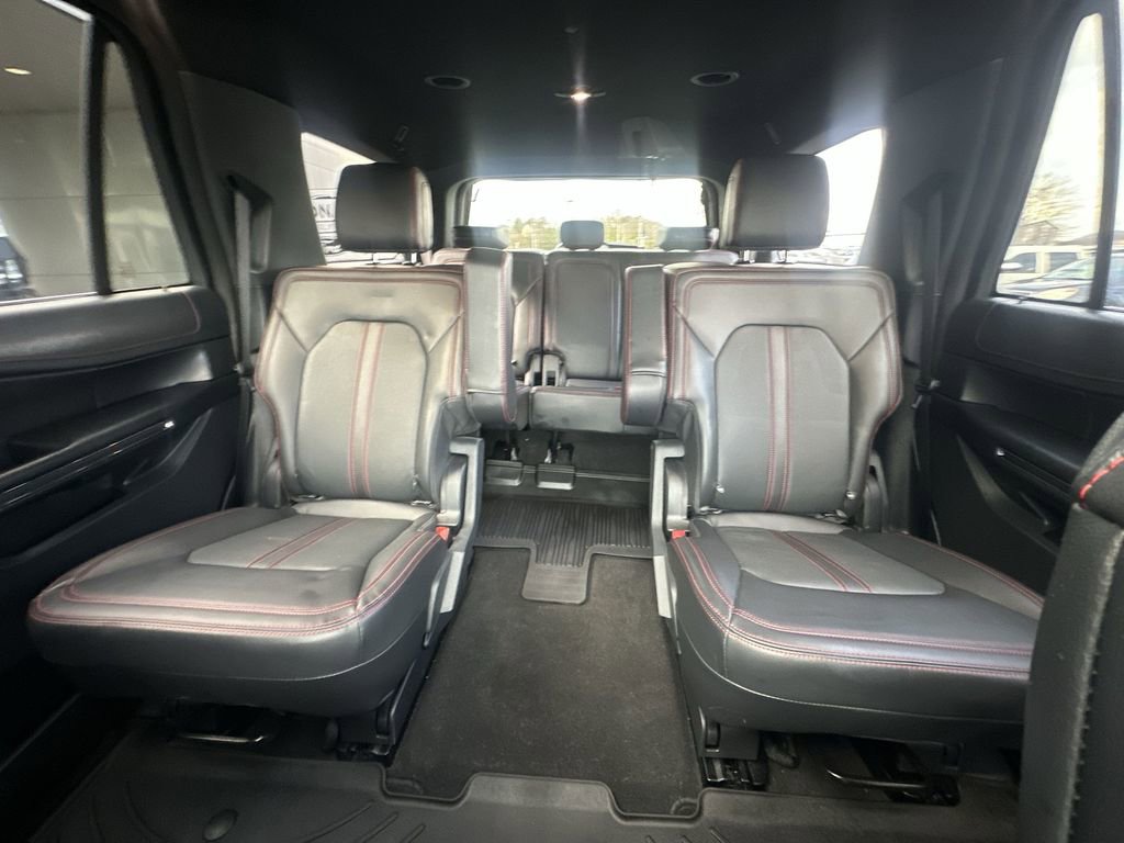 Used 2024 Ford Expedition Limited image 14