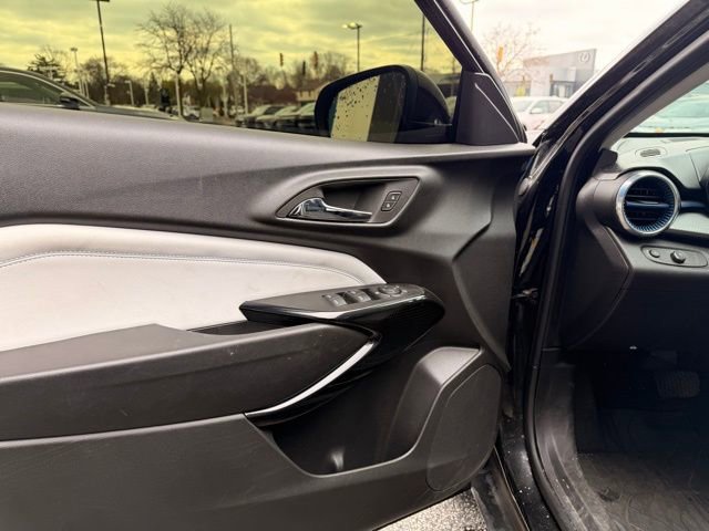 Used 2024 Chevrolet Trax LT w/ Driver Confidence Package image 11