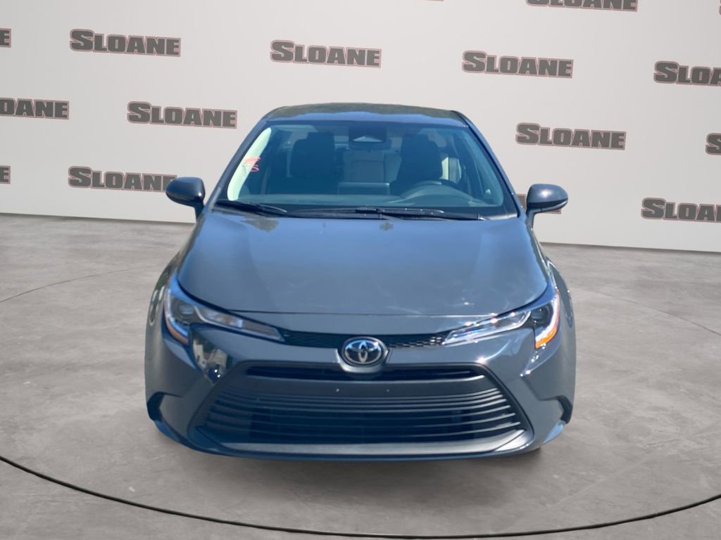 Used 2025 Toyota Corolla LE FWD image 3