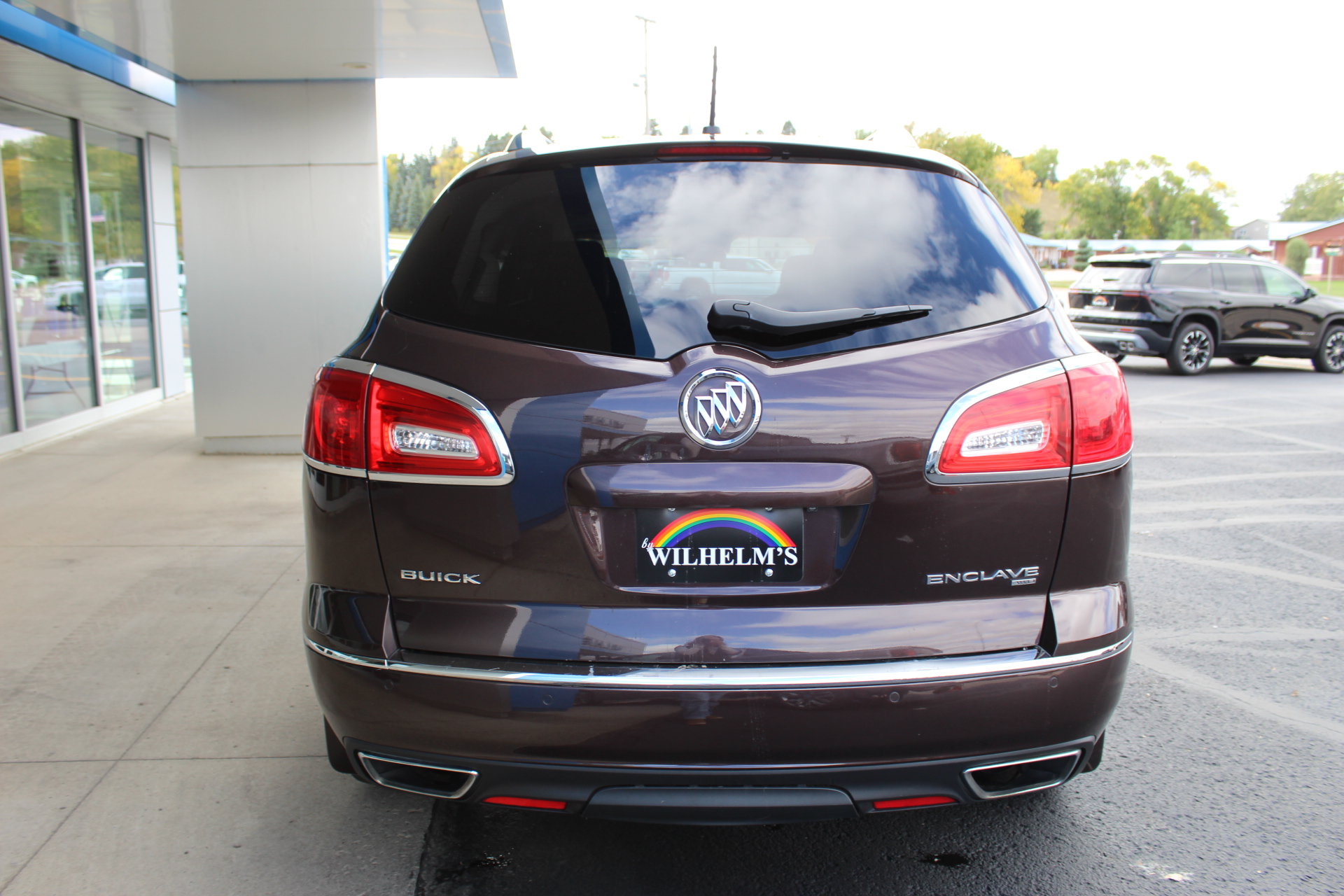 Used 2015 Buick Enclave Premium w/ Trailering Package AWD/4WD image 4