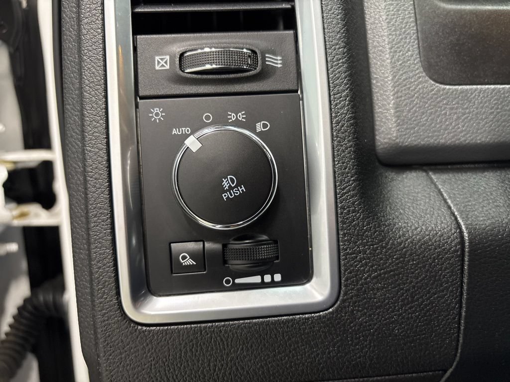 Used 2017 RAM 1500 Big Horn AWD/4WD image 25