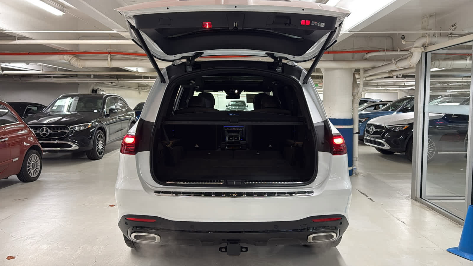 New 2026 Mercedes-Benz GLS 580 4MATIC image 7