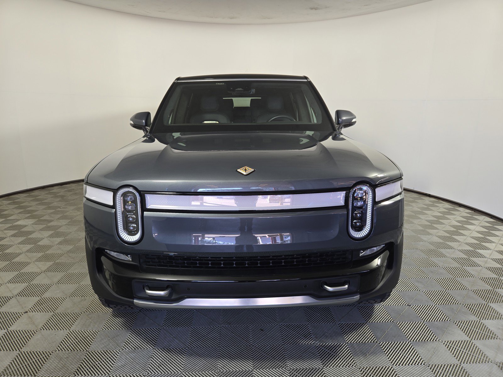 Used 2022 Rivian R1S Launch Edition image 8