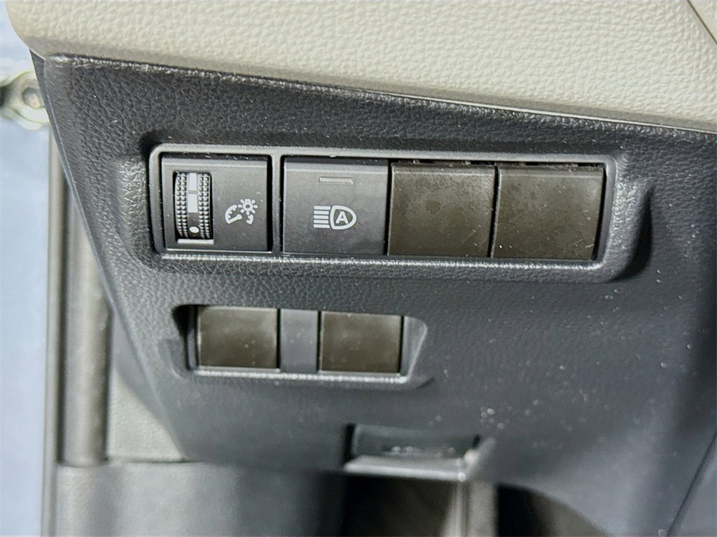 Certified 2024 Toyota Corolla Cross LE image 18