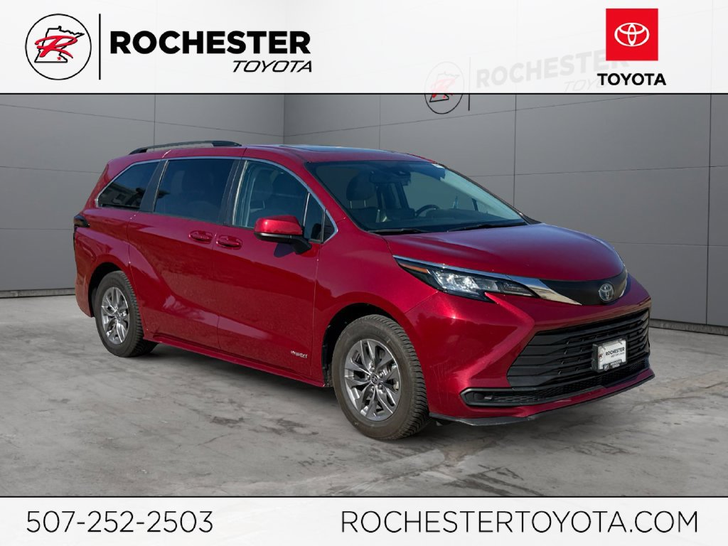 Used 2021 Toyota Sienna LE w/ LE Plus Package AWD/4WD image 1