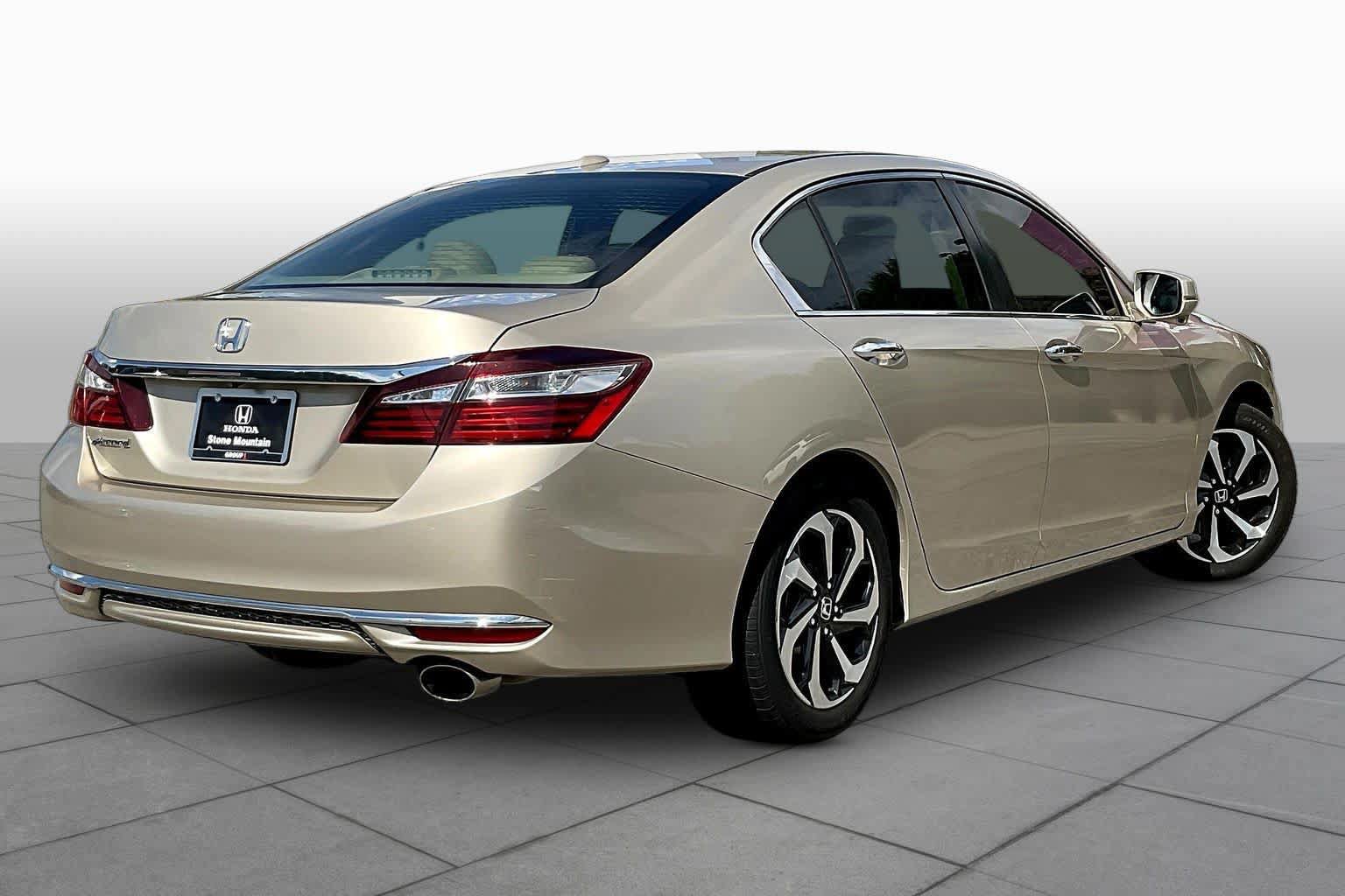 Used 2017 Honda Accord EX-L image 13