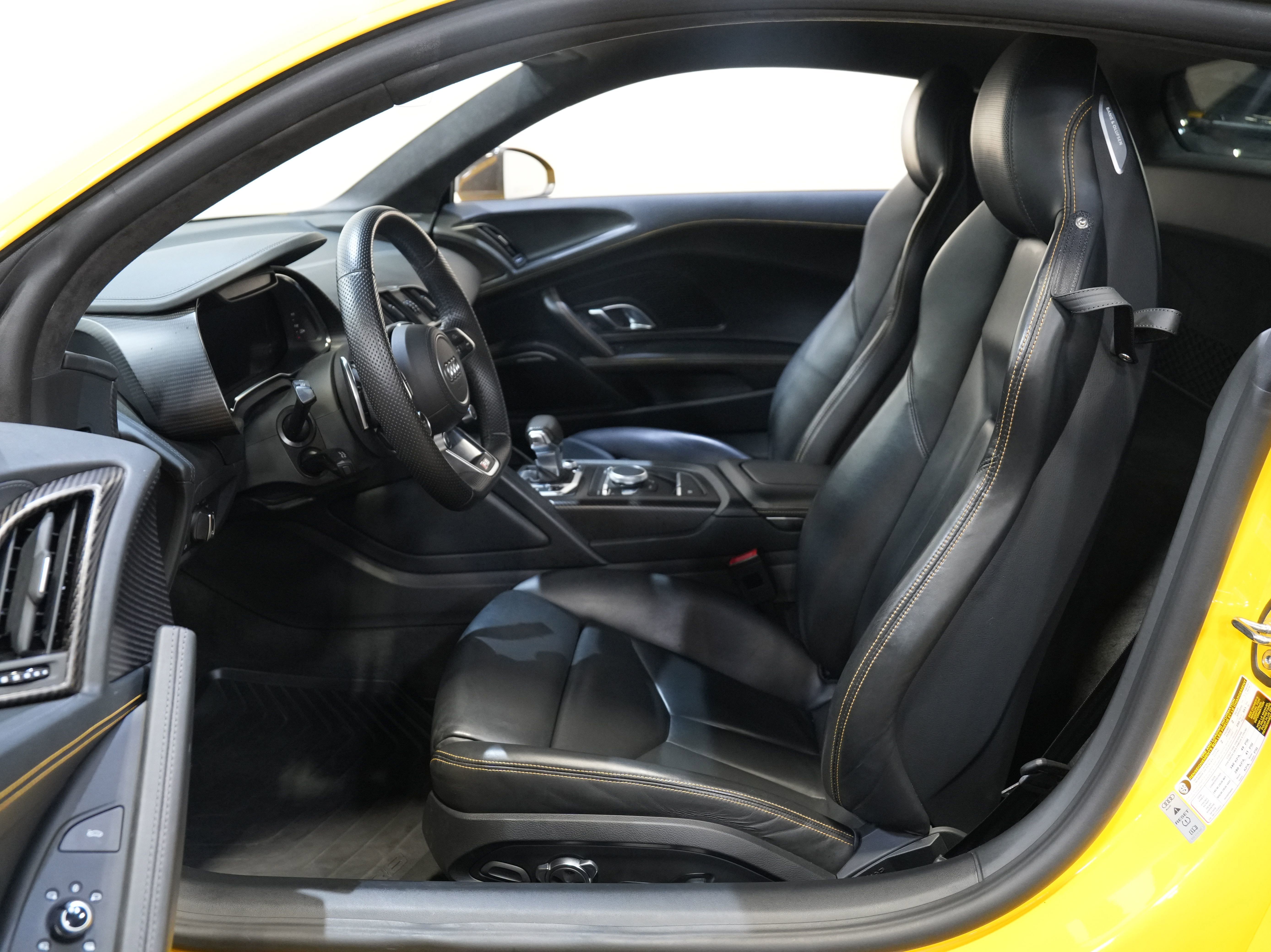 Used 2017 Audi R8 V10 plus image 25