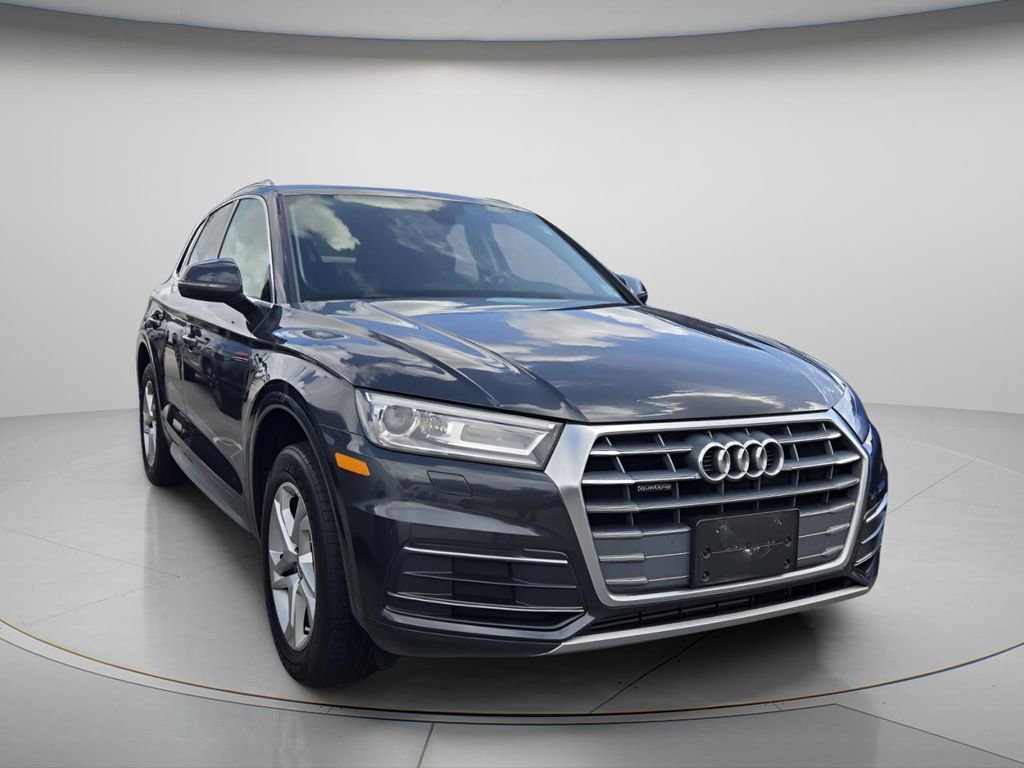 Used 2019 Audi Q5 2.0T Premium w/ Convenience Package AWD/4WD image 4