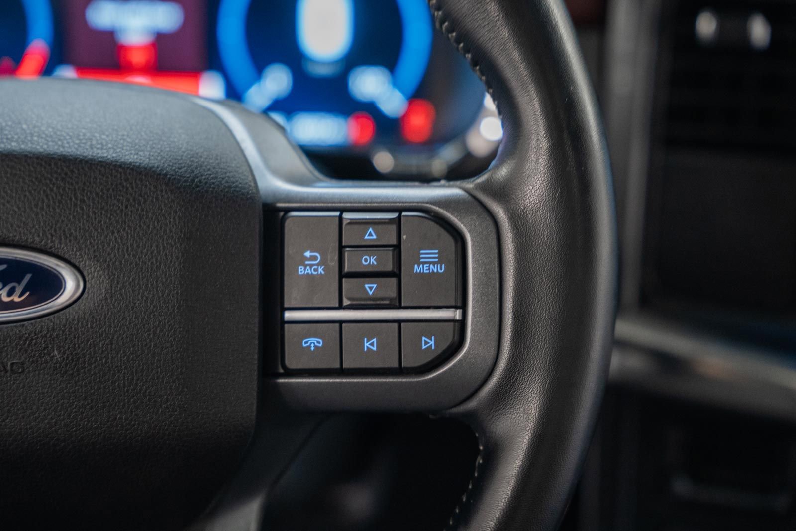 Used 2023 Ford F150 Lariat w/ Equipment Group 502A High image 35