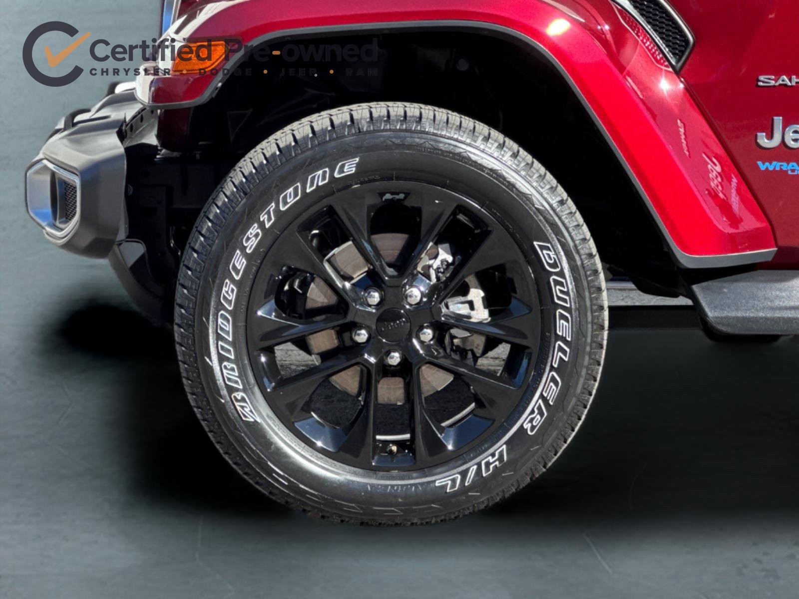 Used 2021 Jeep Wrangler Unlimited Sahara w/ Cold Weather Group AWD/4WD image 27