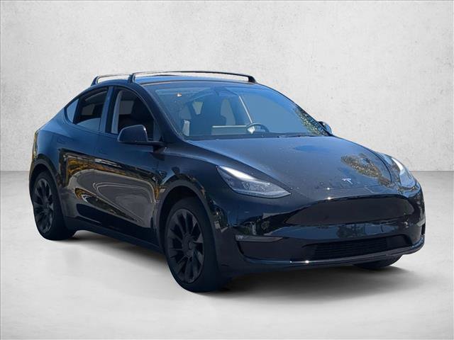 Used 2023 Tesla Model Y 2WD image 3