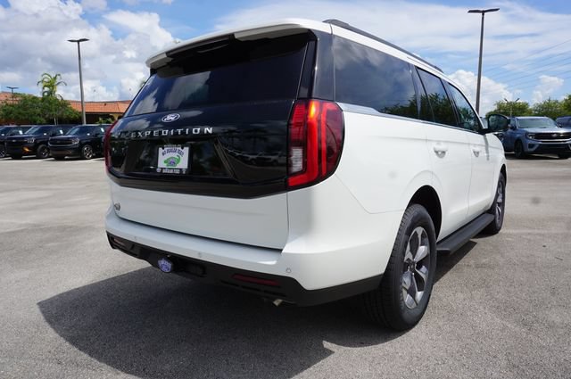 New 2027 Ford Expedition Active RWD image 7