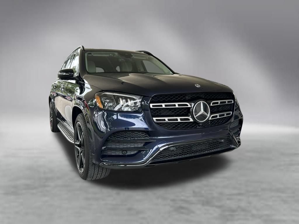 Used 2022 Mercedes-Benz GLS 450 4MATIC image 2