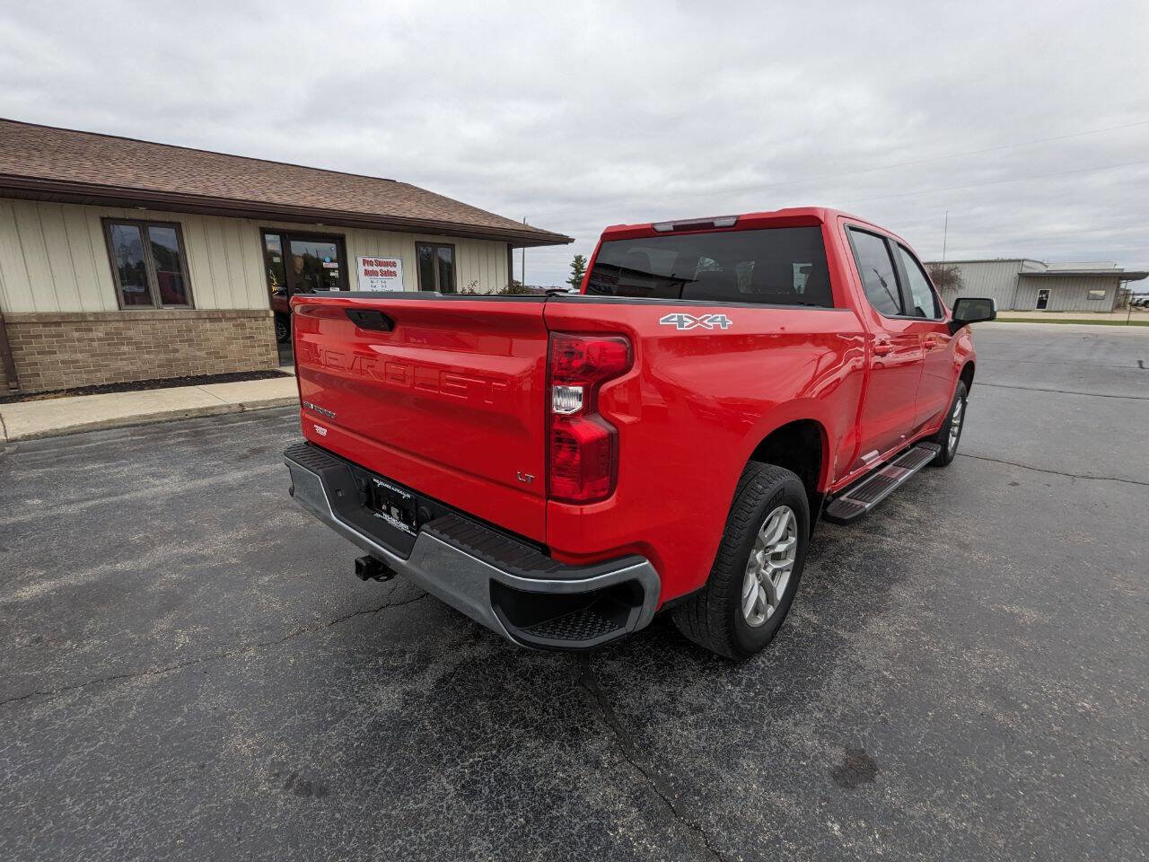 Used 2022 Chevrolet Silverado 1500 LT w/ Bed Protection Package image 8